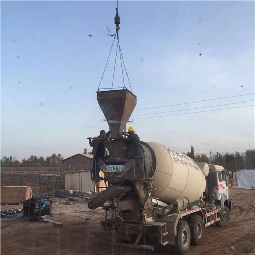 江山市“精准瞄准”—— 吊车的 “定位导航” 技术